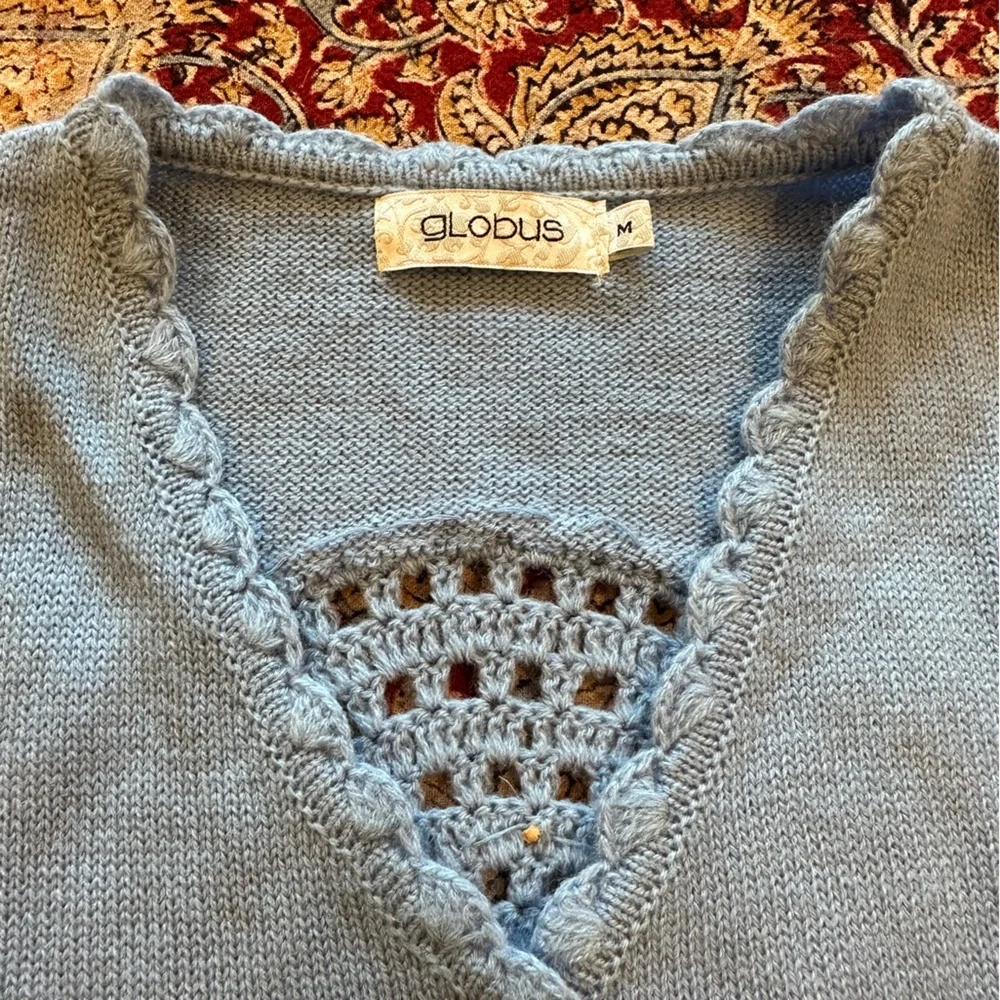 Sweater - Picture 2 of 5